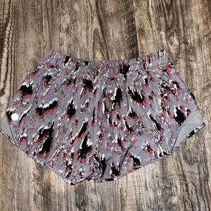 Lululemon size 6 shorts